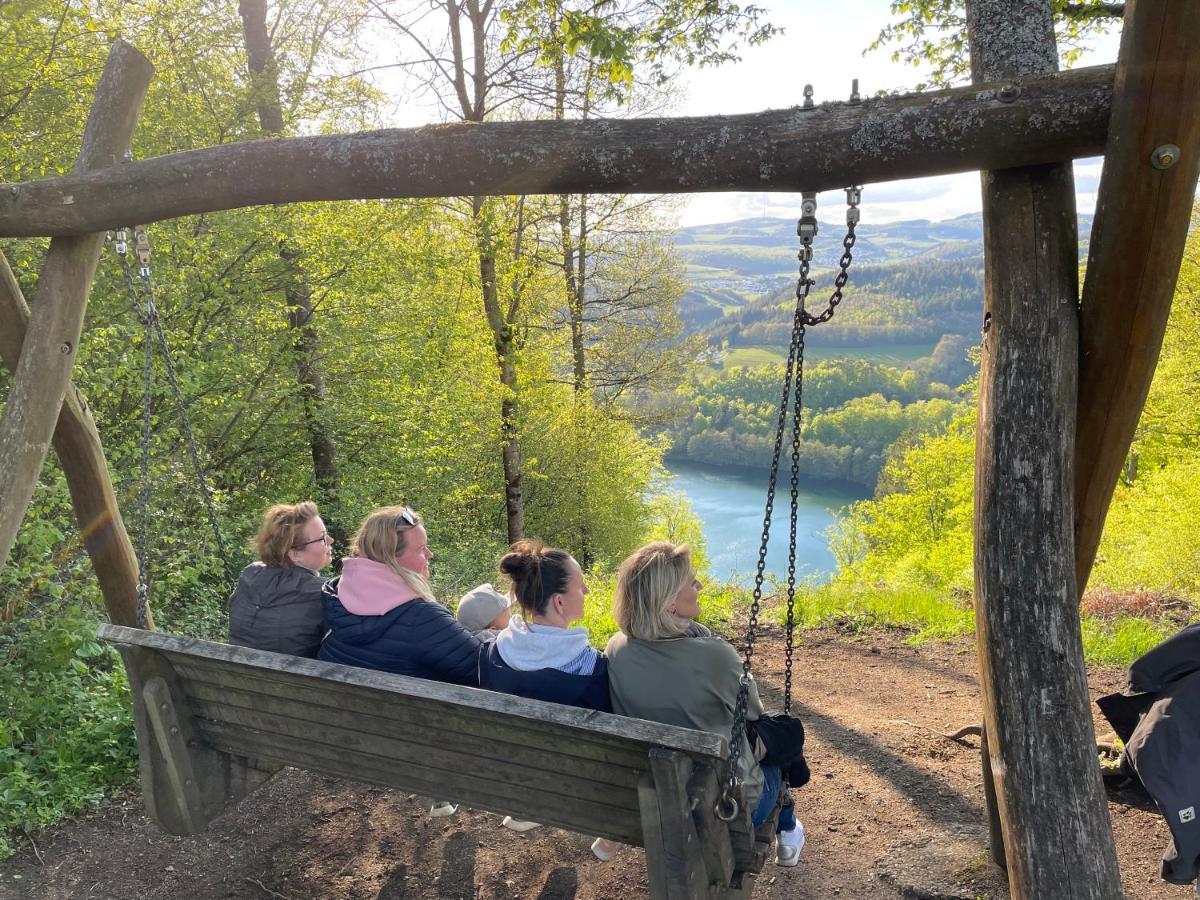 Ferienhaus Backesgarten Fuer 22 Personen Neichen Экстерьер фото