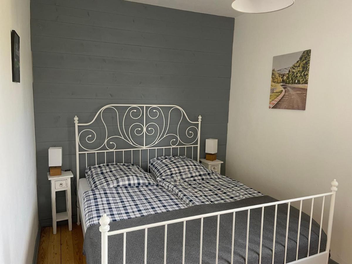 Ferienhaus Backesgarten Fuer 22 Personen Neichen Экстерьер фото