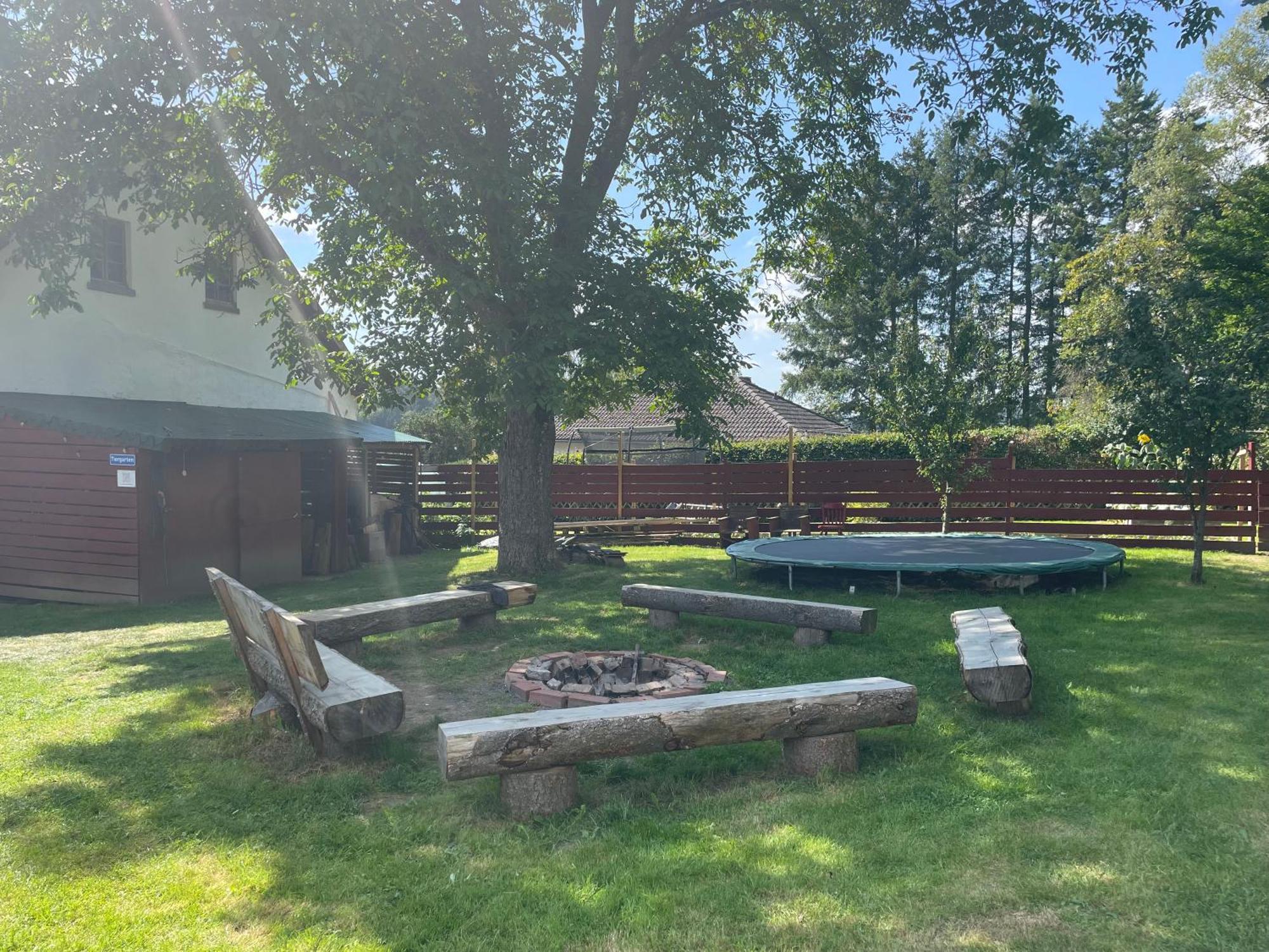 Ferienhaus Backesgarten Fuer 22 Personen Neichen Экстерьер фото