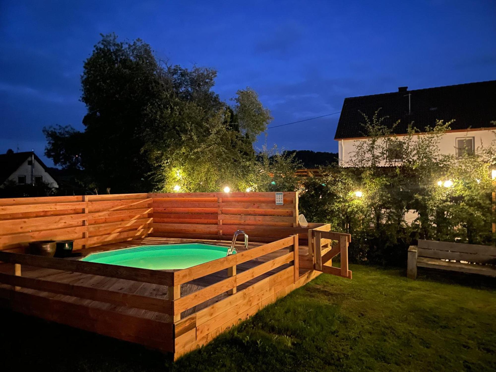 Ferienhaus Backesgarten Fuer 22 Personen Neichen Экстерьер фото