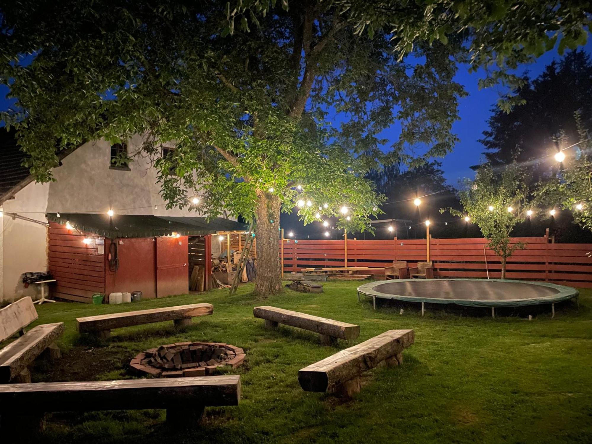 Ferienhaus Backesgarten Fuer 22 Personen Neichen Экстерьер фото